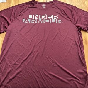 Under Armour Men’s Maroon Short Sleeve Tech Logo T-Shirt Size 2XL